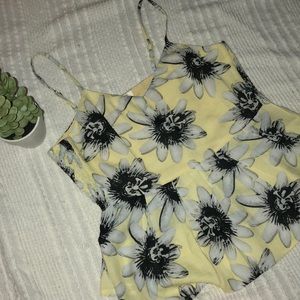 •Floral Peplum Top•